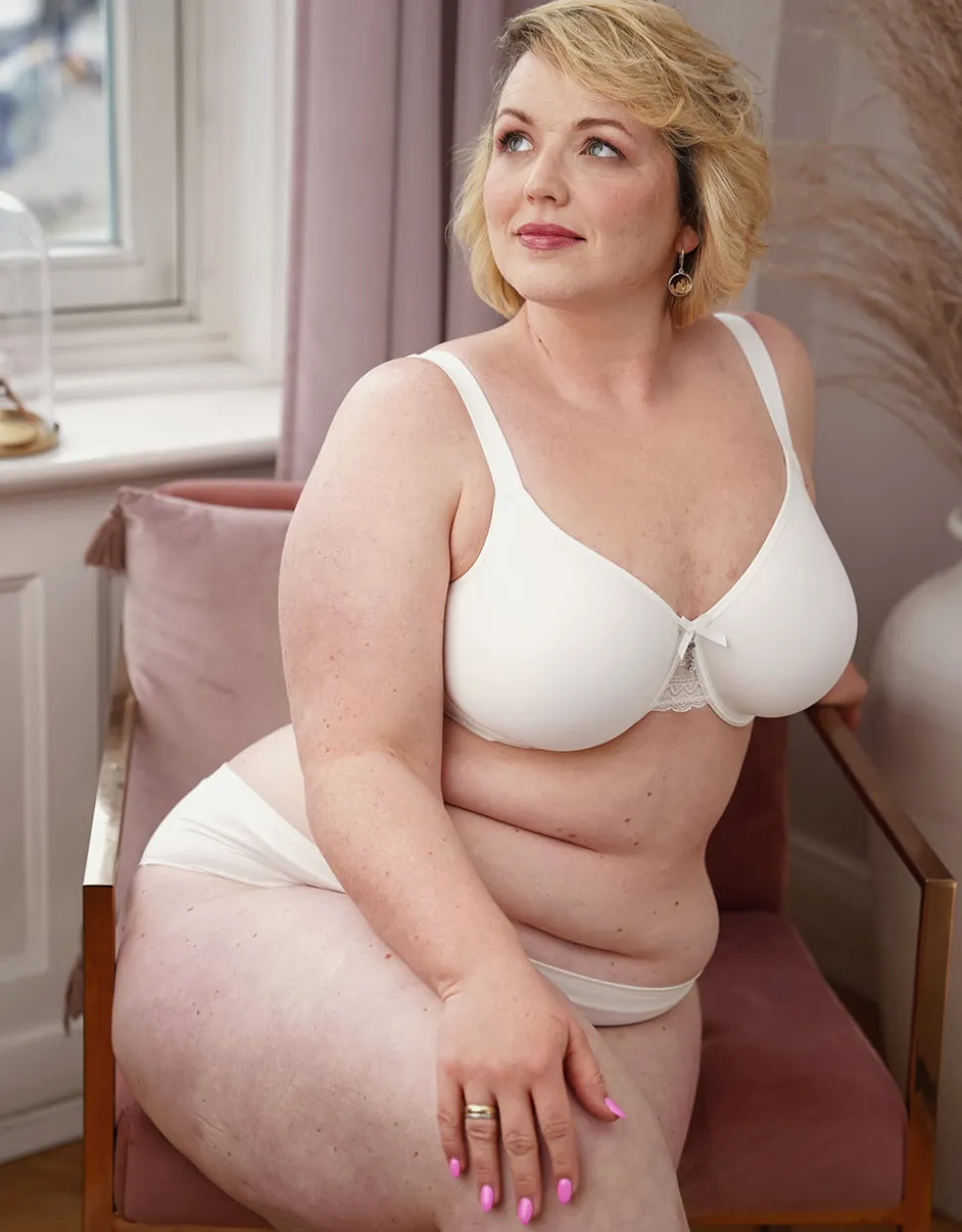 BH Lucy ivory