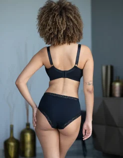 BH Pure Conscious Strappy black