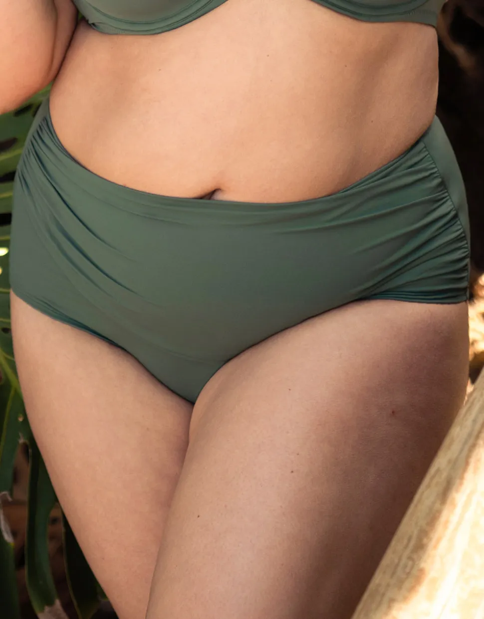 Bikini-High-Waist-Panty Valencia olive