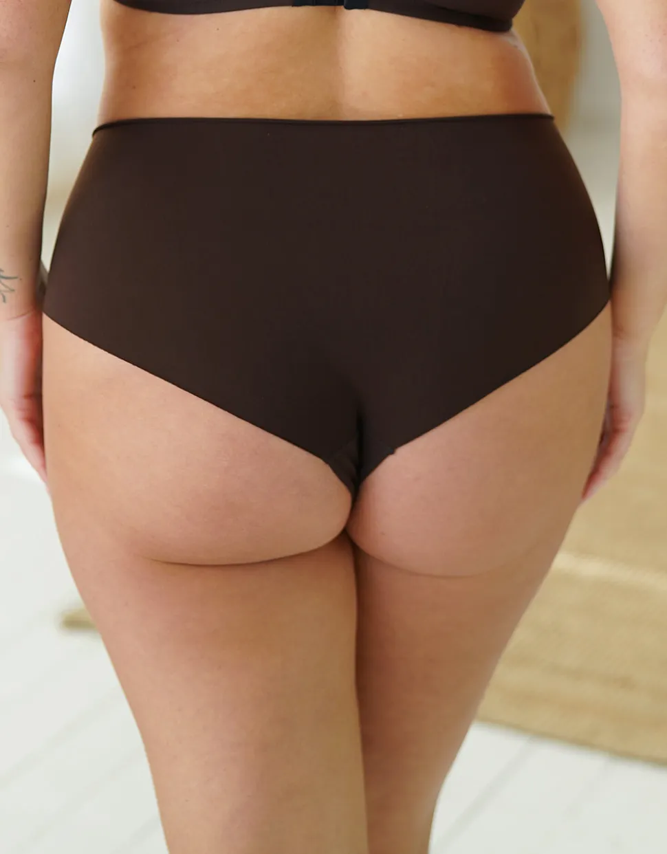 High-Brazilian-Slip Invisible mocca