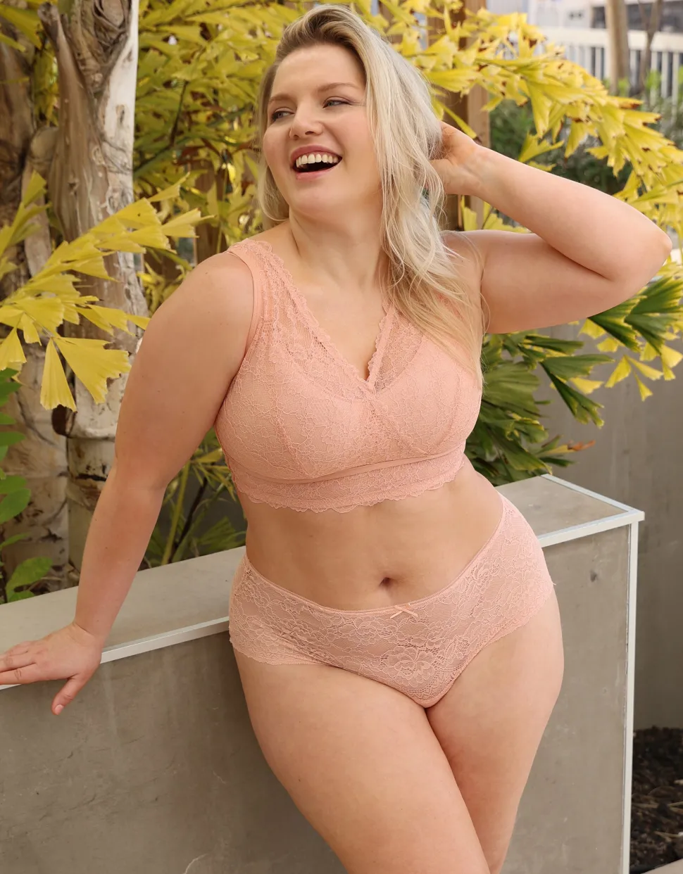 High-Panty Lace Basic bellini