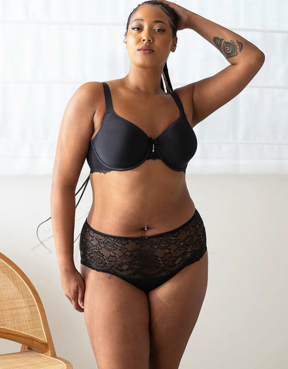 High-Panty Lace Basic black