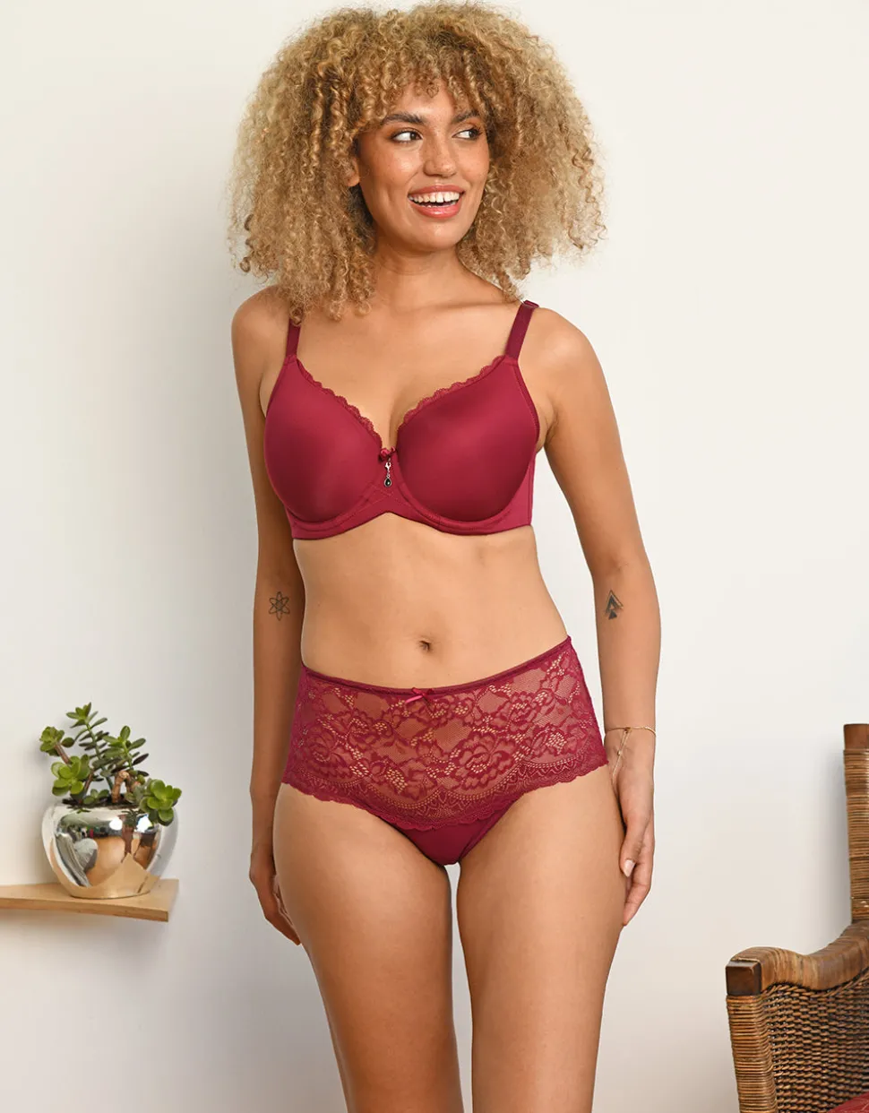 High-Panty Lace Basic bordeaux