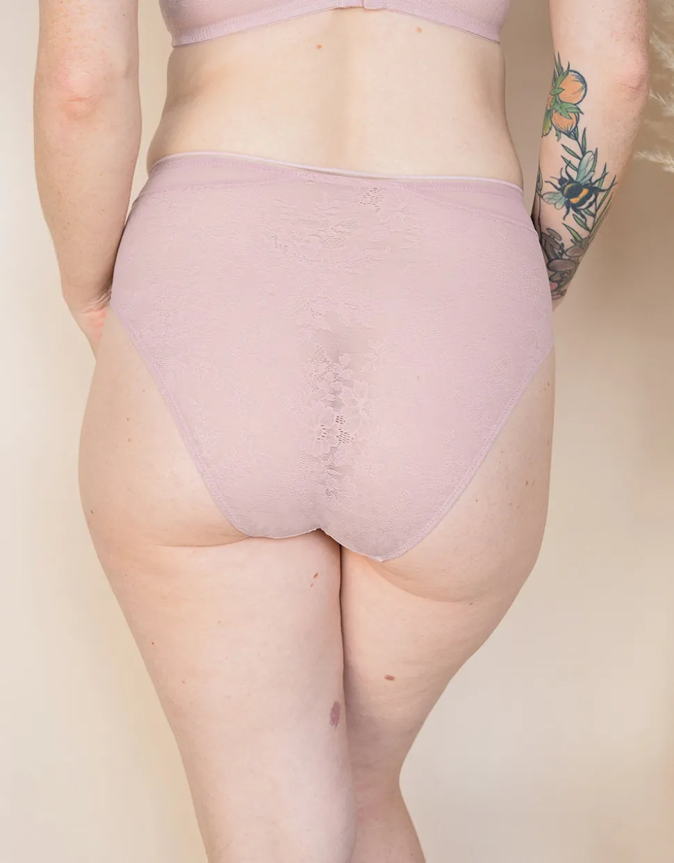 High-Panty True Lace rose