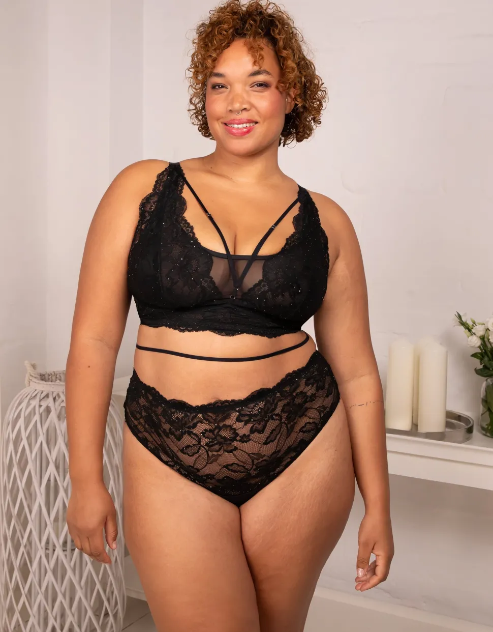 High-String Glam black
