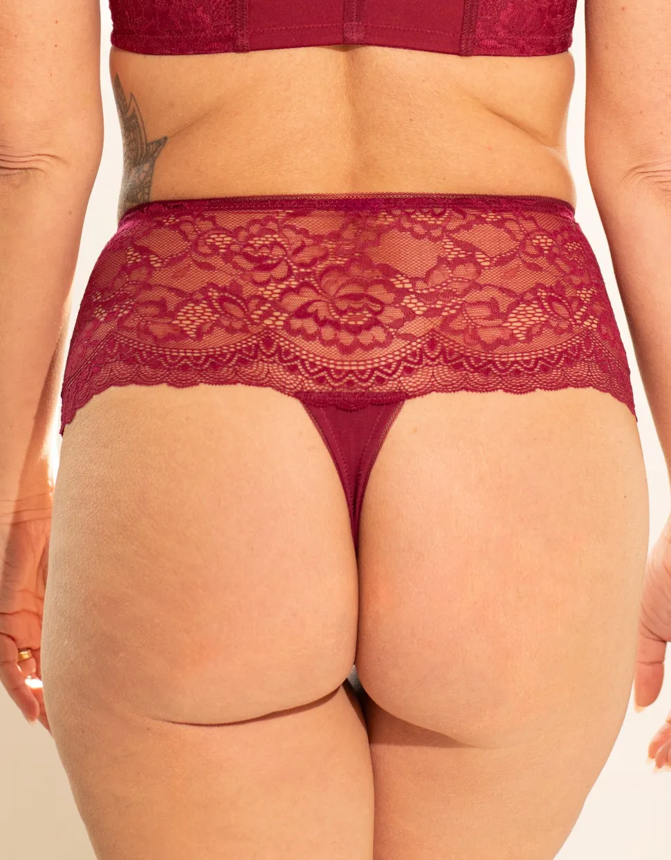 High-String-Set 2x Lace Basic bordeaux