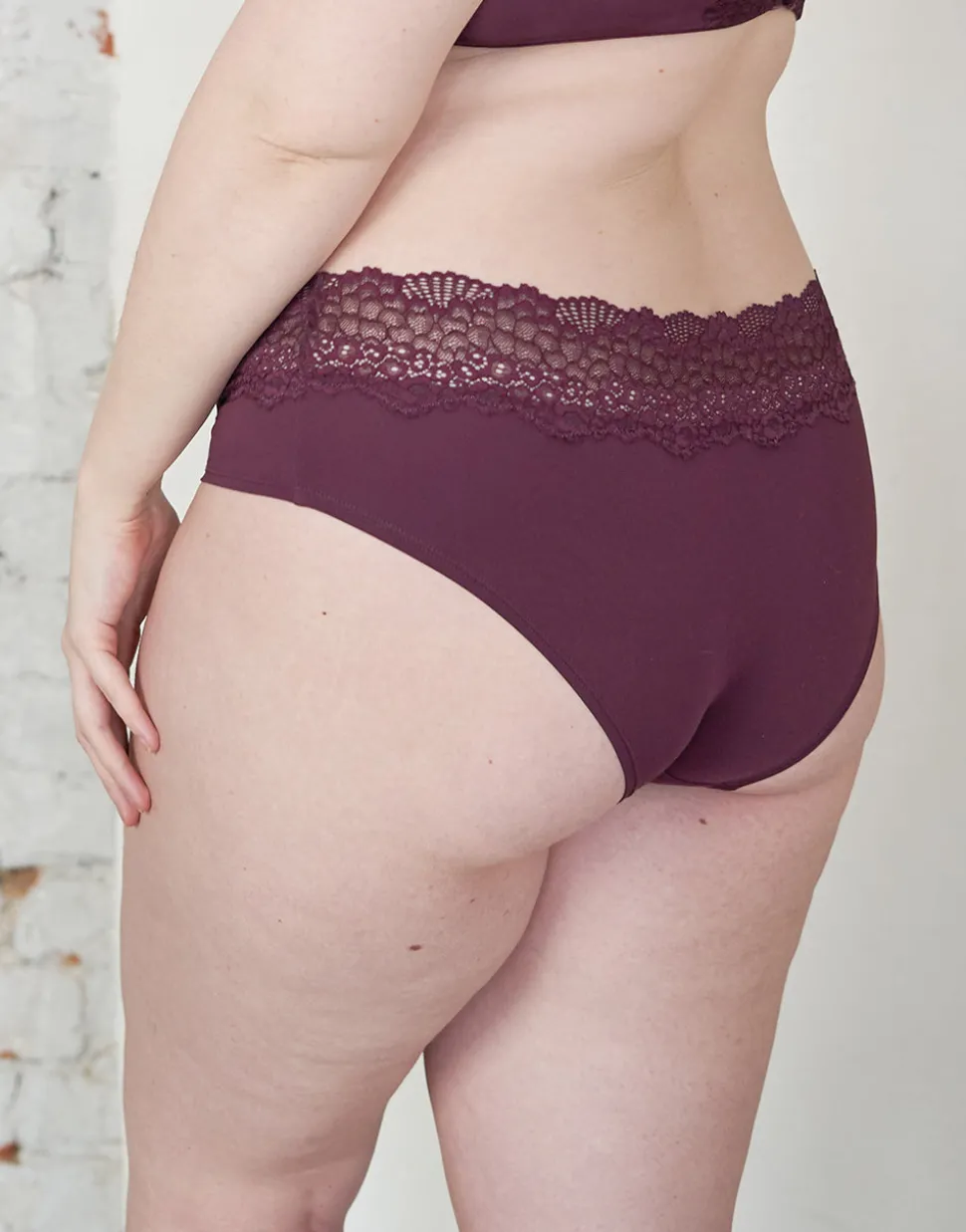Panty Pure Lace maroon