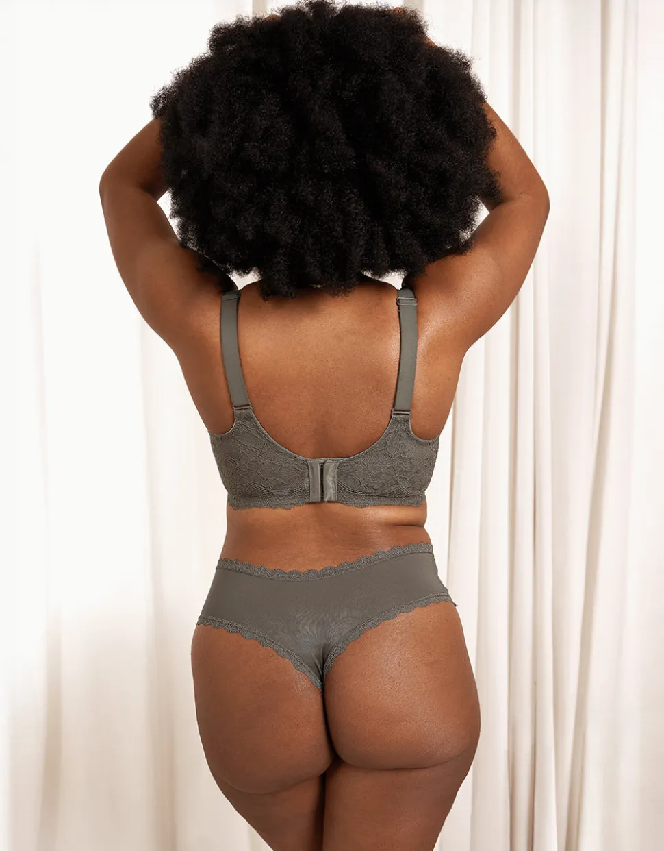 String Basic olive