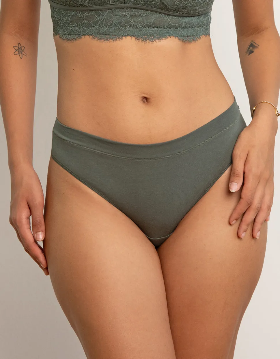 String Cotton Basic olive