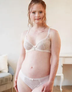 String Valerie cream
